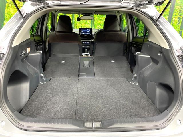 ヤリスクロス ハイブリッドＺ　禁煙車　純正８型ナビ　バックカメラ　１００Ｖ電源　衝突軽減装置　レーダークルーズ　ＬＥＤヘッド　シートヒーター　パワーシート　クリアランスソナー　ドラレコ　ＥＴＣ　Ｂｌｕｅｔｏｏｔｈ再生（12枚目）