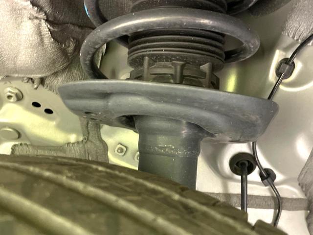 ヤリスクロス ハイブリッドＺ　禁煙車　純正８型ナビ　バックカメラ　１００Ｖ電源　衝突軽減装置　レーダークルーズ　ＬＥＤヘッド　シートヒーター　パワーシート　クリアランスソナー　ドラレコ　ＥＴＣ　Ｂｌｕｅｔｏｏｔｈ再生（20枚目）