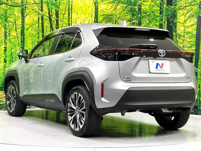 ヤリスクロス ハイブリッドＺ　禁煙車　純正８型ナビ　バックカメラ　１００Ｖ電源　衝突軽減装置　レーダークルーズ　ＬＥＤヘッド　シートヒーター　パワーシート　クリアランスソナー　ドラレコ　ＥＴＣ　Ｂｌｕｅｔｏｏｔｈ再生（28枚目）