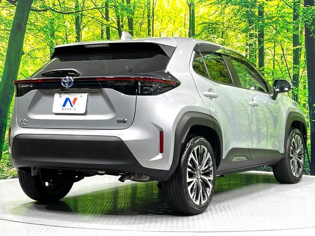 ヤリスクロス ハイブリッドＺ　禁煙車　純正８型ナビ　バックカメラ　１００Ｖ電源　衝突軽減装置　レーダークルーズ　ＬＥＤヘッド　シートヒーター　パワーシート　クリアランスソナー　ドラレコ　ＥＴＣ　Ｂｌｕｅｔｏｏｔｈ再生（29枚目）
