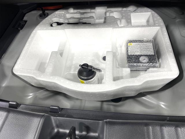 ヤリスクロス ハイブリッドＺ　禁煙車　純正８型ナビ　バックカメラ　１００Ｖ電源　衝突軽減装置　レーダークルーズ　ＬＥＤヘッド　シートヒーター　パワーシート　クリアランスソナー　ドラレコ　ＥＴＣ　Ｂｌｕｅｔｏｏｔｈ再生（34枚目）