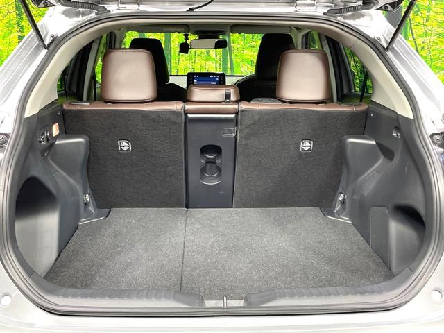 ヤリスクロス ハイブリッドＺ　禁煙車　純正８型ナビ　バックカメラ　１００Ｖ電源　衝突軽減装置　レーダークルーズ　ＬＥＤヘッド　シートヒーター　パワーシート　クリアランスソナー　ドラレコ　ＥＴＣ　Ｂｌｕｅｔｏｏｔｈ再生（36枚目）