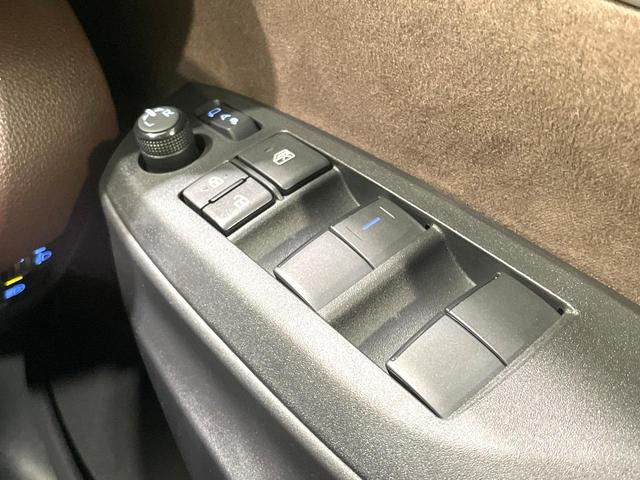 ヤリスクロス ハイブリッドＺ　禁煙車　純正８型ナビ　バックカメラ　１００Ｖ電源　衝突軽減装置　レーダークルーズ　ＬＥＤヘッド　シートヒーター　パワーシート　クリアランスソナー　ドラレコ　ＥＴＣ　Ｂｌｕｅｔｏｏｔｈ再生（50枚目）