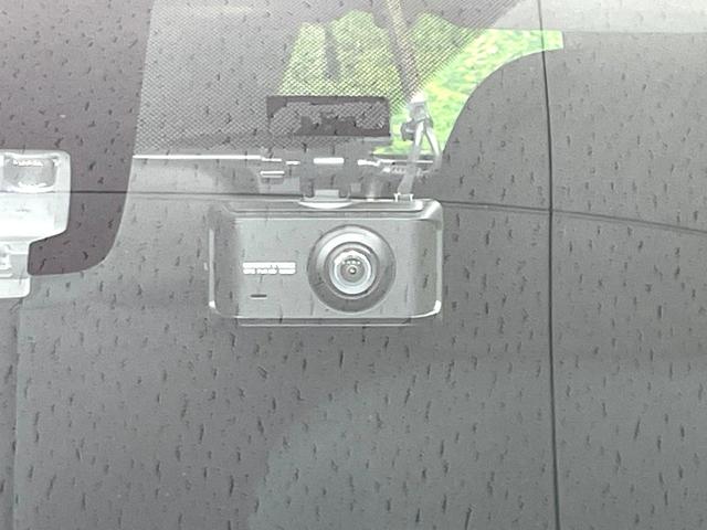 アクア S SDナビ バックカメラ 禁煙車 衝突軽減装置 車線逸脱警報 オートマチックハイビーム ドラレコ フルセグ Bluetooth再生 オートライト/エアコン スマートキー 電動格納ミラー シートリフター(6枚目)