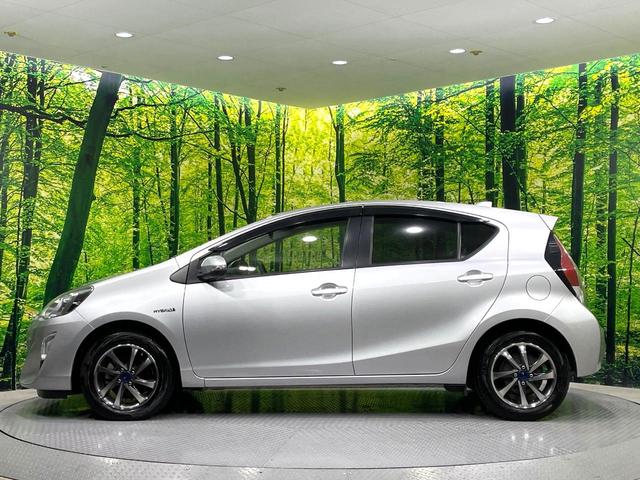 アクア S SDナビ バックカメラ 禁煙車 衝突軽減装置 車線逸脱警報 オートマチックハイビーム ドラレコ フルセグ Bluetooth再生 オートライト/エアコン スマートキー 電動格納ミラー シートリフター(27枚目)