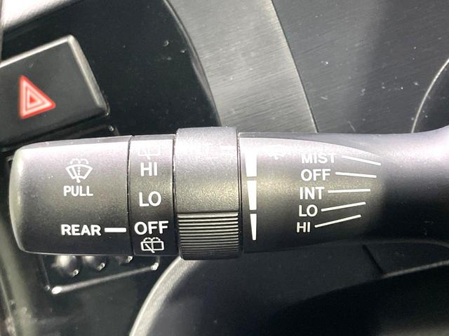 アクア S SDナビ バックカメラ 禁煙車 衝突軽減装置 車線逸脱警報 オートマチックハイビーム ドラレコ フルセグ Bluetooth再生 オートライト/エアコン スマートキー 電動格納ミラー シートリフター(37枚目)