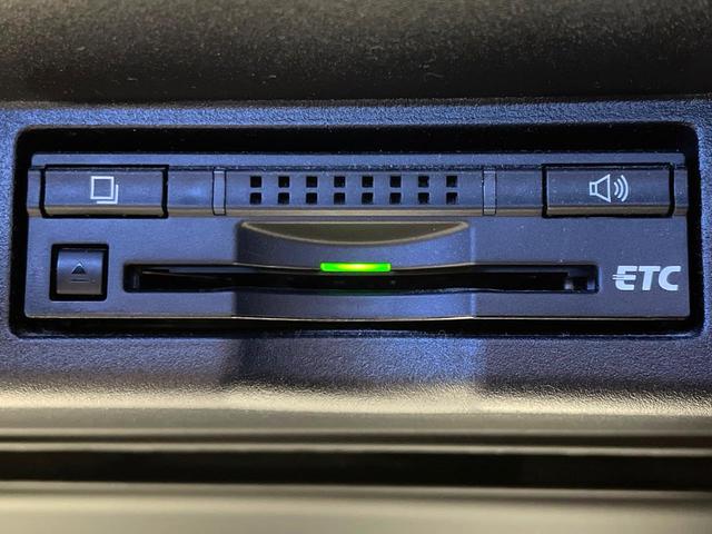 ハリアー エレガンス 禁煙車 SDナビ バックカメラ ハーフレザーシート パワーシート LEDヘッド/フォグ ETC フルセグ 純正17インチアAW デュアルエアコン スマートキー Bluetooth接続 CD/DVD再生(5枚目)