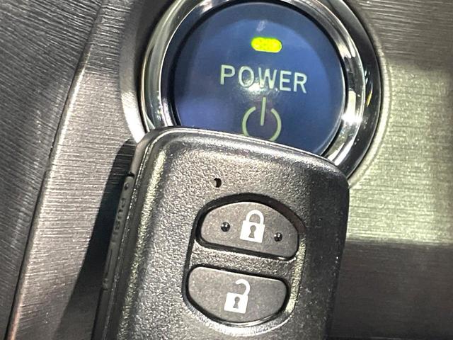 プリウス G 純正ナビ バックカメラ 禁煙車 ハーフレザーシート パワーシート HIDヘッド クルーズコントロール ドラレコ Bluetooth再生 ETC スマートキー オートエアコン/ライト 電動格納ミラー(9枚目)
