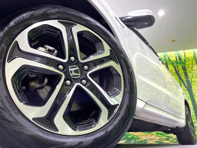 ヴェゼル ハイブリッドZ 純正ナビ バックカメラ 禁煙車 衝突軽減装置 クルーズコントロール LEDヘッド シートヒーター ハーフレザー ルーフレール Bluetooth再生 ETC スマートキー オートライト/エアコン(15枚目)