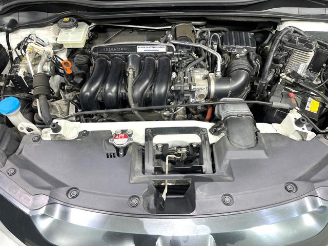 ヴェゼル ハイブリッドZ 純正ナビ バックカメラ 禁煙車 衝突軽減装置 クルーズコントロール LEDヘッド シートヒーター ハーフレザー ルーフレール Bluetooth再生 ETC スマートキー オートライト/エアコン(18枚目)