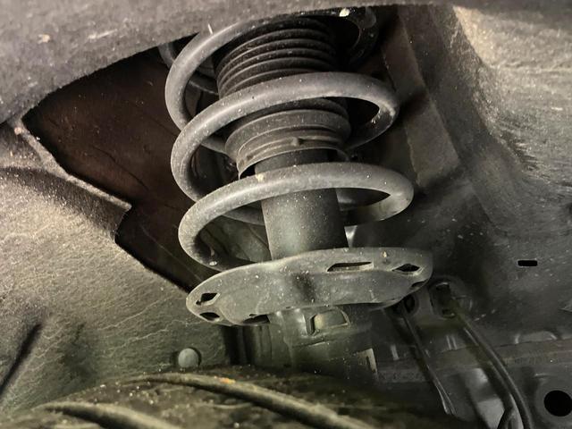 ヴェゼル ハイブリッドZ 純正ナビ バックカメラ 禁煙車 衝突軽減装置 クルーズコントロール LEDヘッド シートヒーター ハーフレザー ルーフレール Bluetooth再生 ETC スマートキー オートライト/エアコン(20枚目)