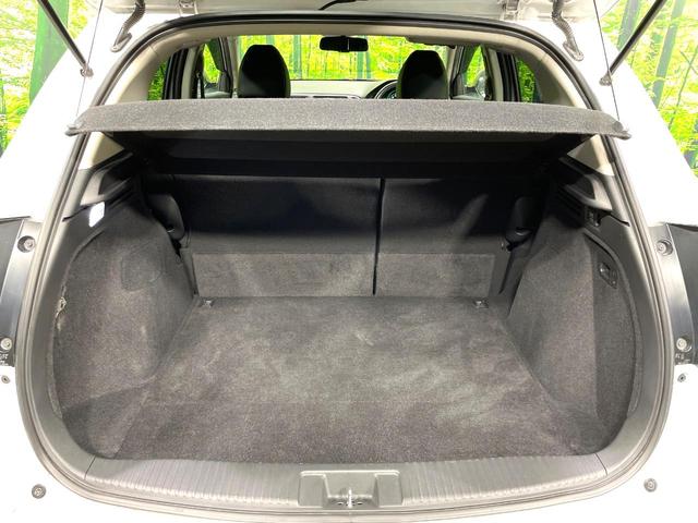 ヴェゼル ハイブリッドZ 純正ナビ バックカメラ 禁煙車 衝突軽減装置 クルーズコントロール LEDヘッド シートヒーター ハーフレザー ルーフレール Bluetooth再生 ETC スマートキー オートライト/エアコン(47枚目)