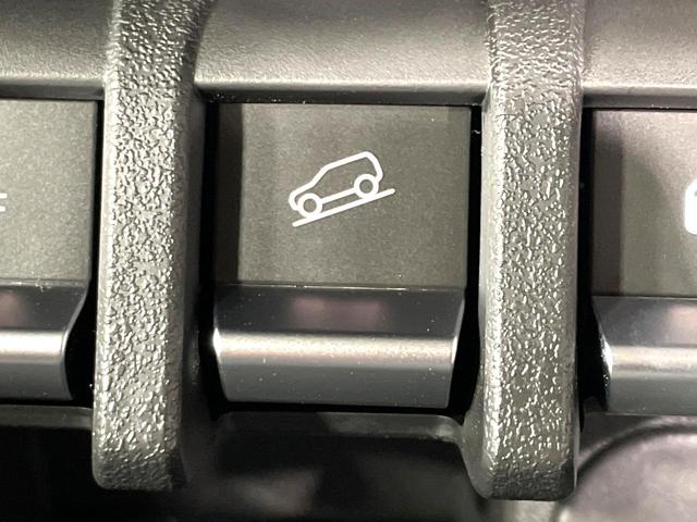 ジムニー ＸＣ　届出済未使用車　９型ディスプレイオーディオ　セーフティサポート　クルーズコントロール　４ＷＤ　ターボ　シートヒーター　踏み間違い防止装置　ＬＥＤヘッド　クリアランスソナー　スマートキー（9枚目）