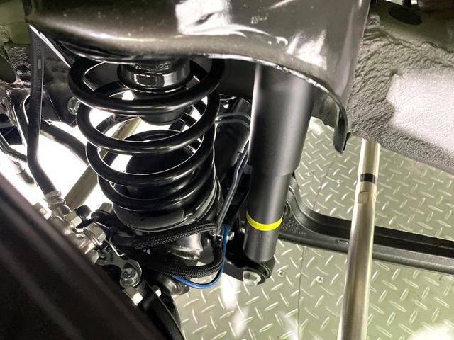 ジムニー ＸＣ　届出済未使用車　９型ディスプレイオーディオ　セーフティサポート　クルーズコントロール　４ＷＤ　ターボ　シートヒーター　踏み間違い防止装置　ＬＥＤヘッド　クリアランスソナー　スマートキー（20枚目）