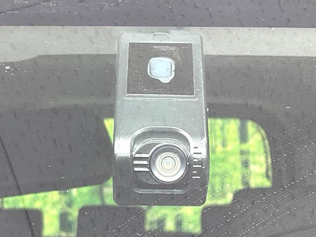 ルーミー カスタムG-T モデリスタエアロ 純正9型ナビ 後席モニター 両側電動ドア 禁煙車 スマートアシスト LEDヘッド/フォグ シートヒーター ターボ ドラレコ フルセグ Bluetooth再生 ETC スマートキー(8枚目)