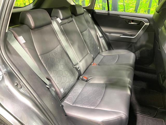 RAV4 アドベンチャー オフロードパッケージ 純正9型ディスプレイ バックカメラ 禁煙車 セーフティセンス レーダークルーズ ブラインドスポットモニター 合皮シート パワーシート ルーフレール ドラレコ フルセグ Bluetooth再生 ETC(11枚目)