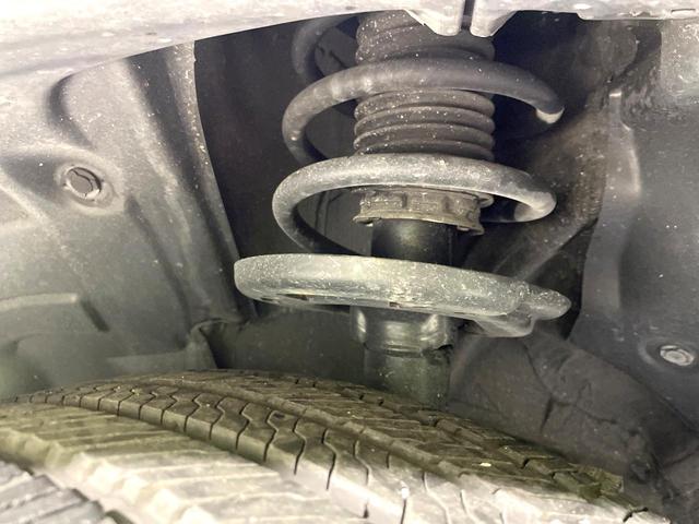 ＣＸ－５ ＸＤ　純正ナビ　バックカメラ　禁煙車　衝突軽減装置　ブラインドスポットモニター　ＨＩＤヘッド　クルーズコントロール　フルセグ　Ｂｌｕｅｔｏｏｔｈ再生　ＥＴＣ　オートライト／エアコン　スマートキー（20枚目）