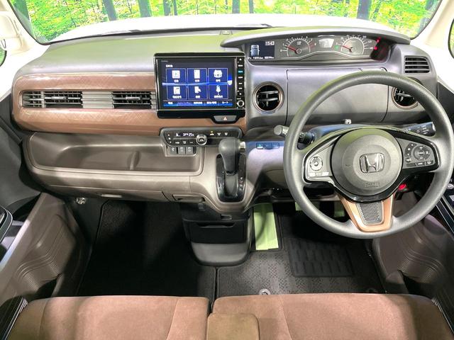 Ｎ－ＢＯＸ Ｇ・Ｌホンダセンシング　カッパーブラウンスタイル　禁煙車　純正８型ナビ　ホンダセンシング　アダプティブクルーズ　両側電動スライドドア　フルセグＴＶ　バックカメラ　ＥＴＣ　ＬＥＤヘッドライト　オートハイビーム　オートエアコン　スマートキー（2枚目）