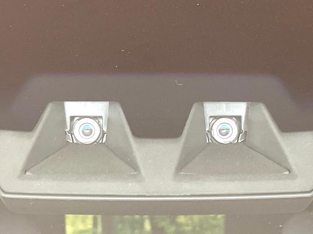 �y�X�}�[�g�A�V�X�g�z���s���ɑO���̎ԗ�����F�����A�Փ˂������Ȏ��͌x��ƃu���[�L�ŏՓˉ���Ɣ�Q�y�����A�V�X�g�B�����S�Ƀh���C�u�����y���݂��������܂��B