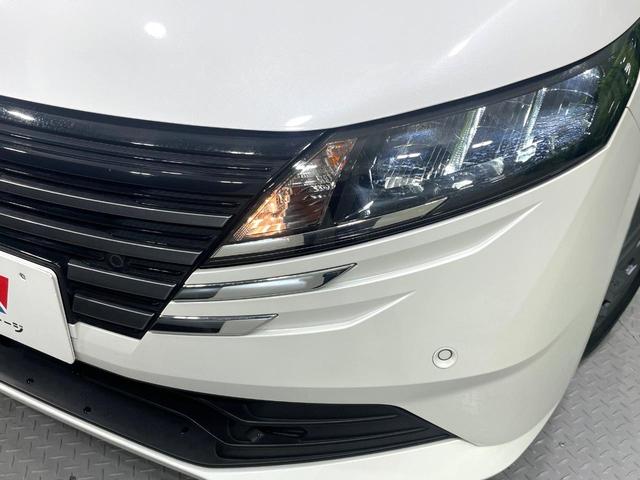 ノート Ｘ　禁煙車　ＳＤナビ　バックカメラ　衝突軽減装置　踏み案違い防止装置　Ｂｌｕｅｔｏｏｔｈ再生　ＥＴＣ　ＬＥＤヘッド　オートライト／エアコン　スマートキー　車線逸脱警報　オートマチックハイビーム（14枚目）