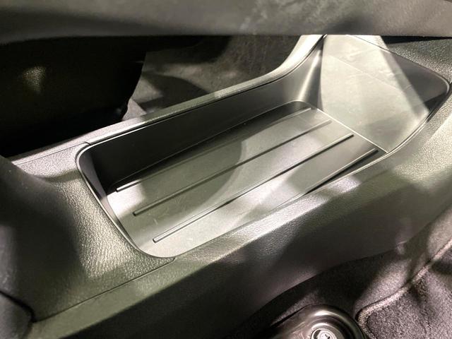 ノート Ｘ　禁煙車　ＳＤナビ　バックカメラ　衝突軽減装置　踏み案違い防止装置　Ｂｌｕｅｔｏｏｔｈ再生　ＥＴＣ　ＬＥＤヘッド　オートライト／エアコン　スマートキー　車線逸脱警報　オートマチックハイビーム（48枚目）