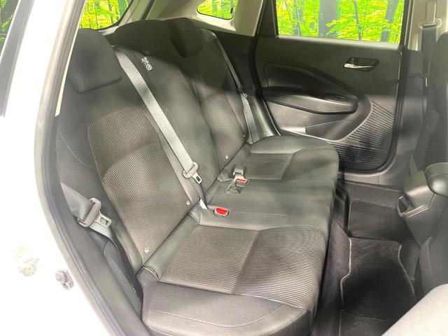 ノート Ｘ　禁煙車　衝突軽減装置　ナビ　バックカメラ　ＥＴＣ　Ｂｌｕｅｔｏｏｔｈ接続　ＬＥＤヘッド　コーナーセンサー　スマートキー　ステアリングスイッチ　オートエアコン　盗難防止装置　オートライト（9枚目）