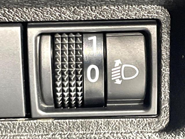 ノート Ｘ　禁煙車　衝突軽減装置　ナビ　バックカメラ　ＥＴＣ　Ｂｌｕｅｔｏｏｔｈ接続　ＬＥＤヘッド　コーナーセンサー　スマートキー　ステアリングスイッチ　オートエアコン　盗難防止装置　オートライト（48枚目）