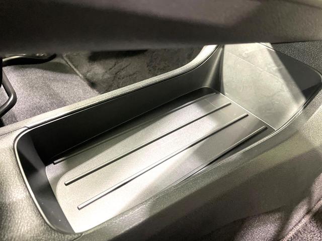 ノート Ｘ　禁煙車　衝突軽減装置　ナビ　バックカメラ　ＥＴＣ　Ｂｌｕｅｔｏｏｔｈ接続　ＬＥＤヘッド　コーナーセンサー　スマートキー　ステアリングスイッチ　オートエアコン　盗難防止装置　オートライト（52枚目）