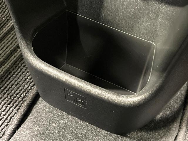 ムーヴキャンバス Ｇメイクアップリミテッド　ＳＡＩＩＩ　メモリナビ　全周囲カメラ　両側電動ドア　禁煙車　衝突軽減システム　スマートキー　ＬＥＤヘッド／フォグ　オートハイビーム　オートライト／エアコン　Ｂｌｕｅｔｏｏｔｈ再生　フルセグ　車線逸脱警報（35枚目）