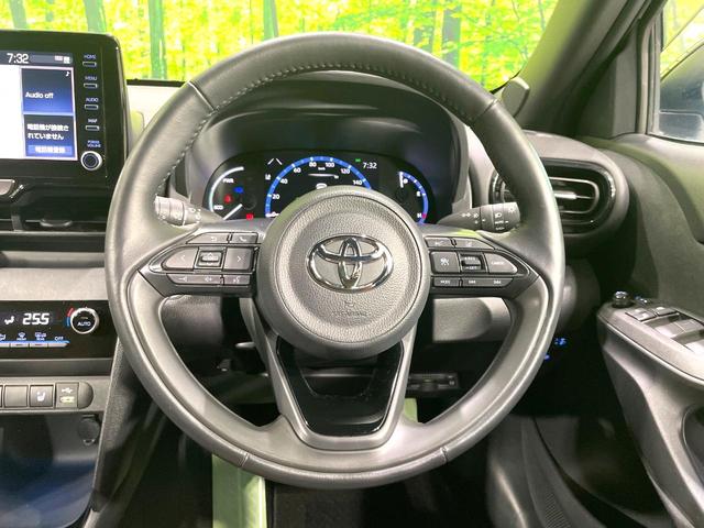 ヤリスクロス ハイブリッドＺ　アドベンチャー　純正８型ナビ　全周囲カメラ　禁煙車　セーフティセンス　レーダークルーズ　ブラインドスポットモニター　ハーフレザーシート　パワーシート　シート／ハンドルヒーター　ＬＥＤヘッド／フォグ　ドラレコ　ＥＴＣ（13枚目）