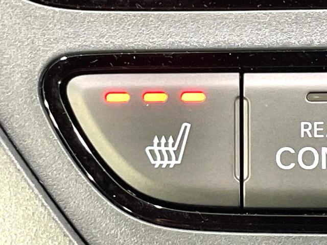 ステップワゴン ｅ：ＨＥＶスパーダ　登録済未使用車　両側電動ドア　ホンダセンシング　アダプティブクルーズ　ブラインドスポットモニター　シートヒーター　電動リアゲート　ＬＥＤヘッド／フォグ　ハーフレザー　クリアランスソナー　スマートキー（7枚目）