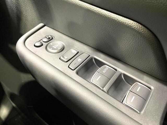 ステップワゴン ｅ：ＨＥＶスパーダ　登録済未使用車　両側電動ドア　ホンダセンシング　アダプティブクルーズ　ブラインドスポットモニター　シートヒーター　電動リアゲート　ＬＥＤヘッド／フォグ　ハーフレザー　クリアランスソナー　スマートキー（50枚目）