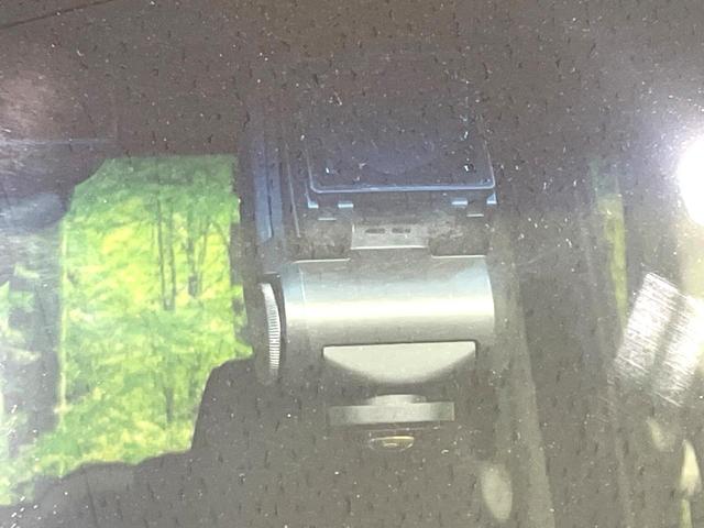 Ｎ－ＢＯＸカスタム Ｇ・Ｌパッケージ　純正ナビ　バックカメラ　禁煙車　パワースライドドア　ＨＩＤヘッド　ドラレコ　Ｂｌｕｅｔｏｏｔｈ再生　ＥＴＣ　オートライト／エアコン　アイドリングストップ　スマートキー　電動格納ミラー　盗難防止システム（6枚目）