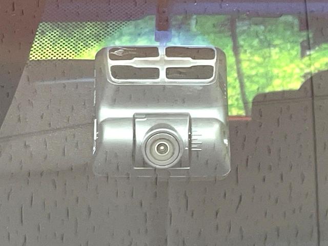 Ｎ－ＯＮＥ Ｇ　ＳＳパッケージ　純正ナビ　バックカメラ　禁煙車　衝突軽減装置　ＨＩＤヘッド　ドラレコ　Ｂｌｕｅｔｏｏｔｈ再生　ＥＴＣ　スマートキー　オートライト／エアコン　電動格納ミラー　横滑り防止装置　盗難防止システム（5枚目）