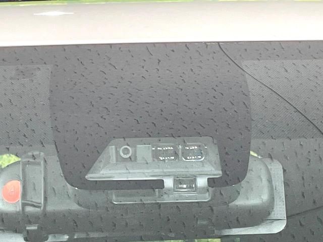 �y�g���^�Z�[�t�e�B�Z���X�z���s���ɑO���̎ԗ�����F�����A�Փ˂������Ȏ��͌x��ƃu���[�L�ŏՓˉ���Ɣ�Q�y�����A�V�X�g�B�����S�Ƀh���C�u�����y���݂��������܂��B