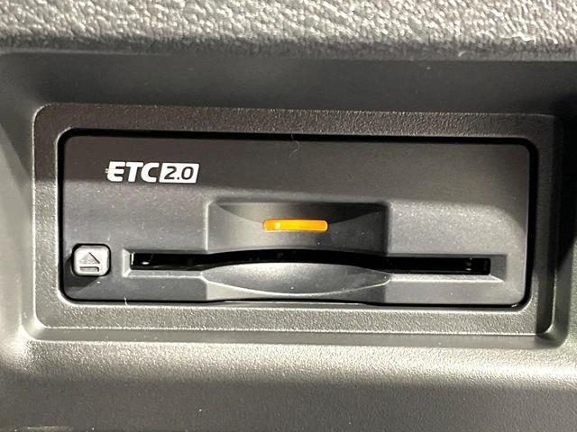 セレナ ハイウェイスターＶ　純正１２インチナビ　全周囲カメラ　両側電動　デジタルミラー　プロパイロット　ＢＳＭ　レーダークルーズ　ＥＴＣ　ＬＥＤヘッド　衝突軽減　電子パーキング　オートホールド（9枚目）