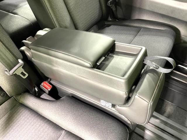 セレナ ハイウェイスターＶ　純正１２インチナビ　全周囲カメラ　両側電動　デジタルミラー　プロパイロット　ＢＳＭ　レーダークルーズ　ＥＴＣ　ＬＥＤヘッド　衝突軽減　電子パーキング　オートホールド（30枚目）