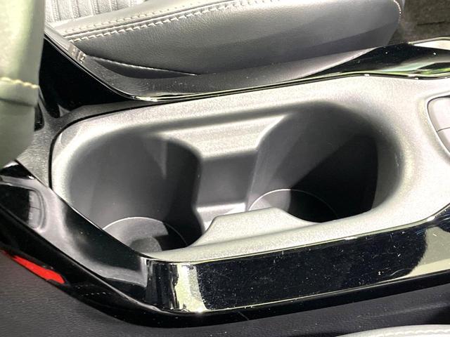 カローラツーリング ハイブリッド ダブルバイビー 純正9インチナビ バックカメラ ETC フルセグ 衝突軽減 LEDヘッド レーダークルーズ ハーフレザーシート 電子パーキング オートホールド(31枚目)