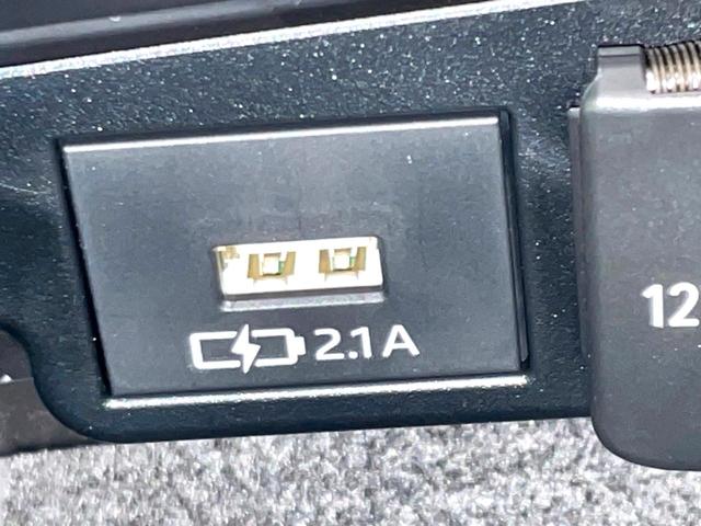 カローラツーリング ハイブリッド ダブルバイビー 純正9インチナビ バックカメラ ETC フルセグ 衝突軽減 LEDヘッド レーダークルーズ ハーフレザーシート 電子パーキング オートホールド(35枚目)