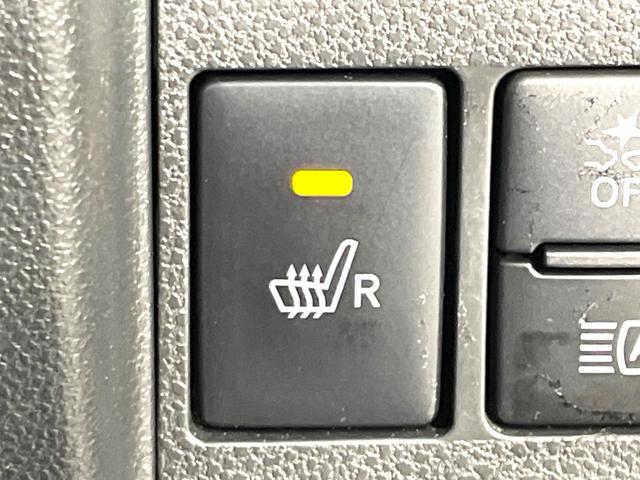 タント カスタムＸ　トップエディションＳＡＩＩＩ　ＳＤナビ　バックカメラ　禁煙車　パワースライドドア　スマートアシスト　踏み間違い防止装置　シートヒーター　ハーフレザー　ＬＥＤヘッド／フォグ　ドラレコ　フルセグ　Ｂｌｕｅｔｏｏｔｈ再生　スマートキー（9枚目）