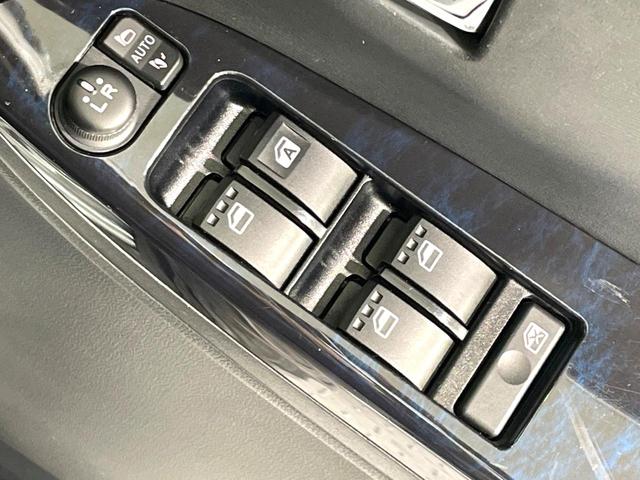 タント カスタムＸ　トップエディションＳＡＩＩＩ　ＳＤナビ　バックカメラ　禁煙車　パワースライドドア　スマートアシスト　踏み間違い防止装置　シートヒーター　ハーフレザー　ＬＥＤヘッド／フォグ　ドラレコ　フルセグ　Ｂｌｕｅｔｏｏｔｈ再生　スマートキー（49枚目）