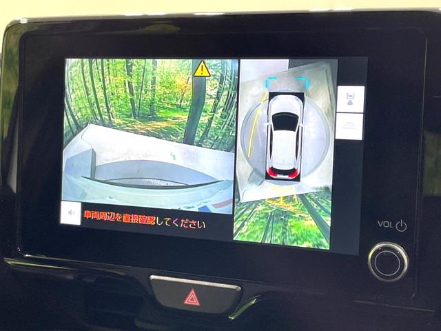 ヤリスクロス ハイブリッドＺ　禁煙車　純正８型ディスプレイオーディオ　全周囲カメラ　２トーンカラー　セーフティセンス　レーダークルーズ　ドラレコ　ＥＴＣ　ブラインドスポットモニター　ＬＥＤヘッド　パワーシート　シートヒーター（4枚目）