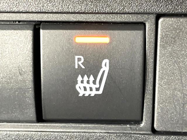 ヤリスクロス ハイブリッドＺ　禁煙車　純正８型ディスプレイオーディオ　全周囲カメラ　２トーンカラー　セーフティセンス　レーダークルーズ　ドラレコ　ＥＴＣ　ブラインドスポットモニター　ＬＥＤヘッド　パワーシート　シートヒーター（10枚目）