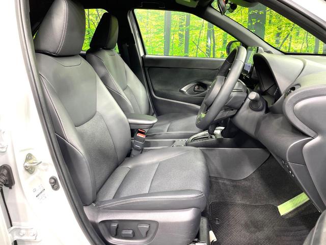 ヤリスクロス ハイブリッドＺ　禁煙車　純正８型ディスプレイオーディオ　全周囲カメラ　２トーンカラー　セーフティセンス　レーダークルーズ　ドラレコ　ＥＴＣ　ブラインドスポットモニター　ＬＥＤヘッド　パワーシート　シートヒーター（11枚目）