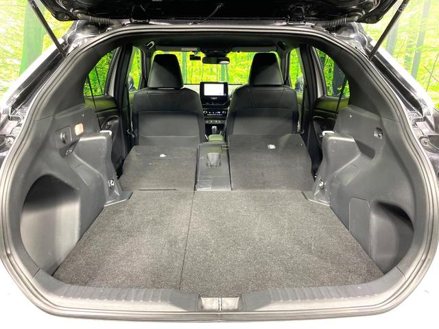 ヤリスクロス ハイブリッドＺ　禁煙車　純正８型ディスプレイオーディオ　全周囲カメラ　２トーンカラー　セーフティセンス　レーダークルーズ　ドラレコ　ＥＴＣ　ブラインドスポットモニター　ＬＥＤヘッド　パワーシート　シートヒーター（13枚目）