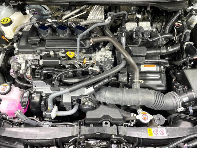 ヤリスクロス ハイブリッドＺ　禁煙車　純正８型ディスプレイオーディオ　全周囲カメラ　２トーンカラー　セーフティセンス　レーダークルーズ　ドラレコ　ＥＴＣ　ブラインドスポットモニター　ＬＥＤヘッド　パワーシート　シートヒーター（18枚目）