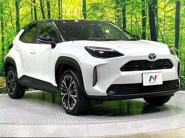 ヤリスクロス ハイブリッドＺ　禁煙車　純正８型ディスプレイオーディオ　全周囲カメラ　２トーンカラー　セーフティセンス　レーダークルーズ　ドラレコ　ＥＴＣ　ブラインドスポットモニター　ＬＥＤヘッド　パワーシート　シートヒーター（24枚目）