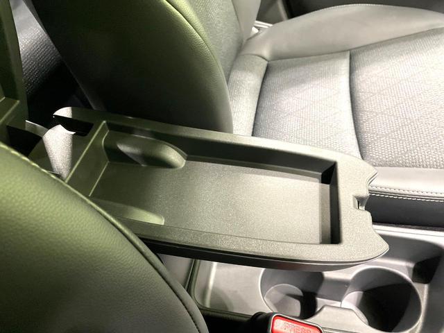 ヤリスクロス ハイブリッドＺ　禁煙車　純正８型ディスプレイオーディオ　全周囲カメラ　２トーンカラー　セーフティセンス　レーダークルーズ　ドラレコ　ＥＴＣ　ブラインドスポットモニター　ＬＥＤヘッド　パワーシート　シートヒーター（63枚目）