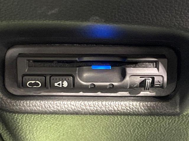 フィットハイブリッド Lパッケージ 禁煙車 純正ナビ バックカメラ ドラレコ LEDヘッド/フォグ ETC クルコン オートライト/エアコン Bluetooth接続 フルセグ スマートキー プッシュスタート(5枚目)