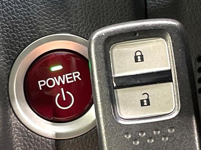 フィットハイブリッド Lパッケージ 禁煙車 純正ナビ バックカメラ ドラレコ LEDヘッド/フォグ ETC クルコン オートライト/エアコン Bluetooth接続 フルセグ スマートキー プッシュスタート(8枚目)